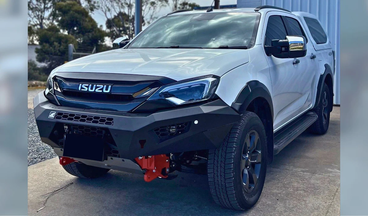 4WD 2026 Isuzu Dmax X Terrain, 14000kms Offroad Animal Bullbar